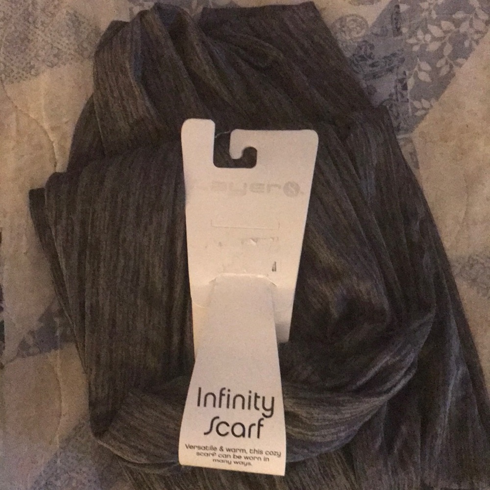 Infinity scarf